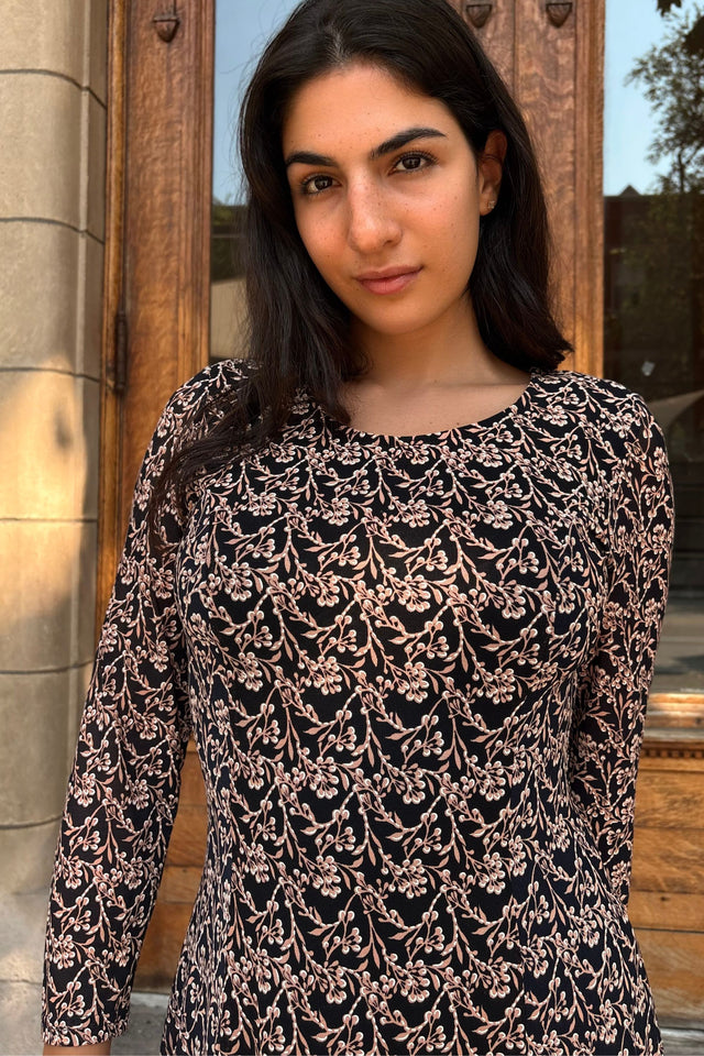 Audrey Robe Marine Évasée Maille Filet Imprimé Floral Beige