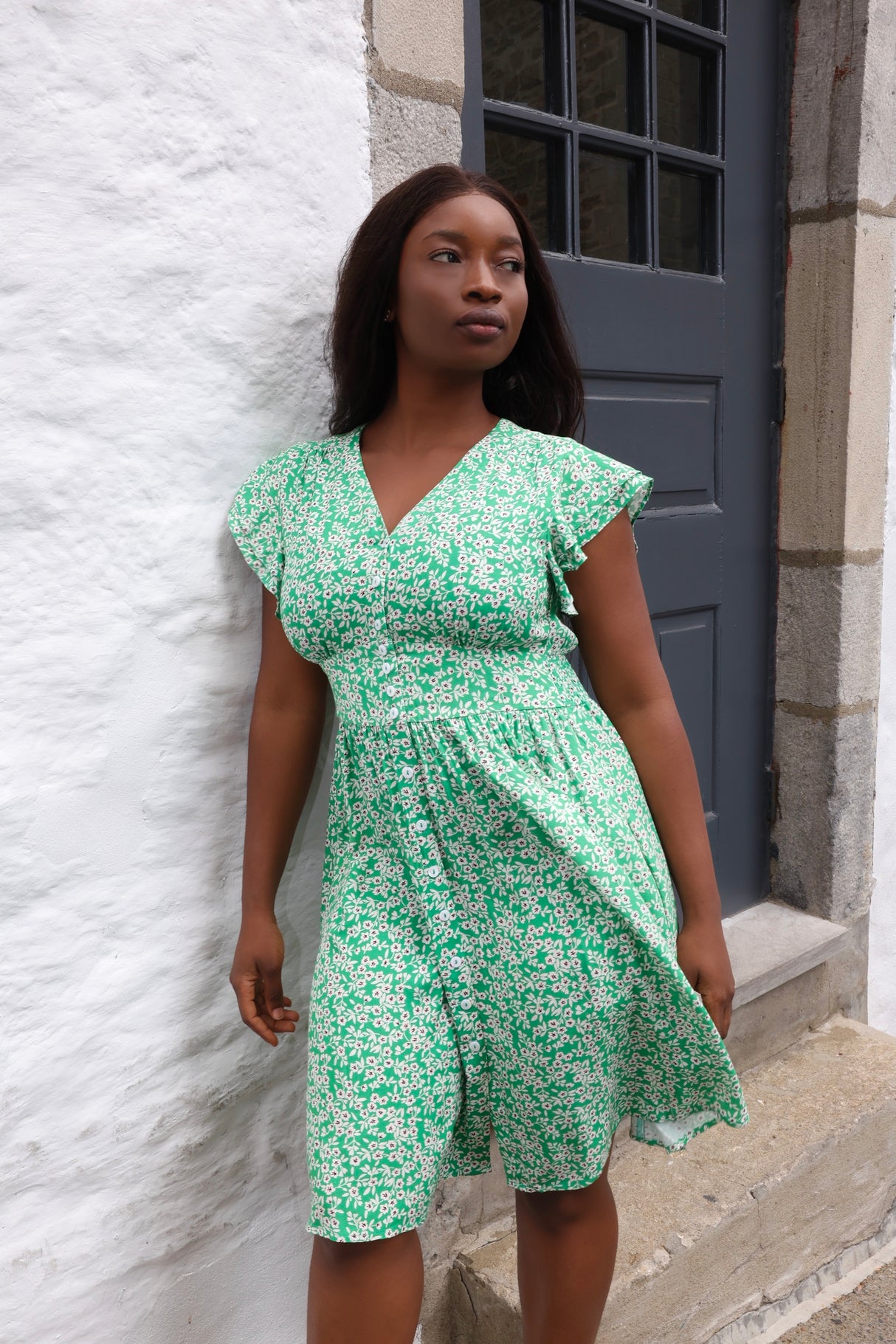 Alma Robe Courte Petites Fleurs Manches Flottantes Poches