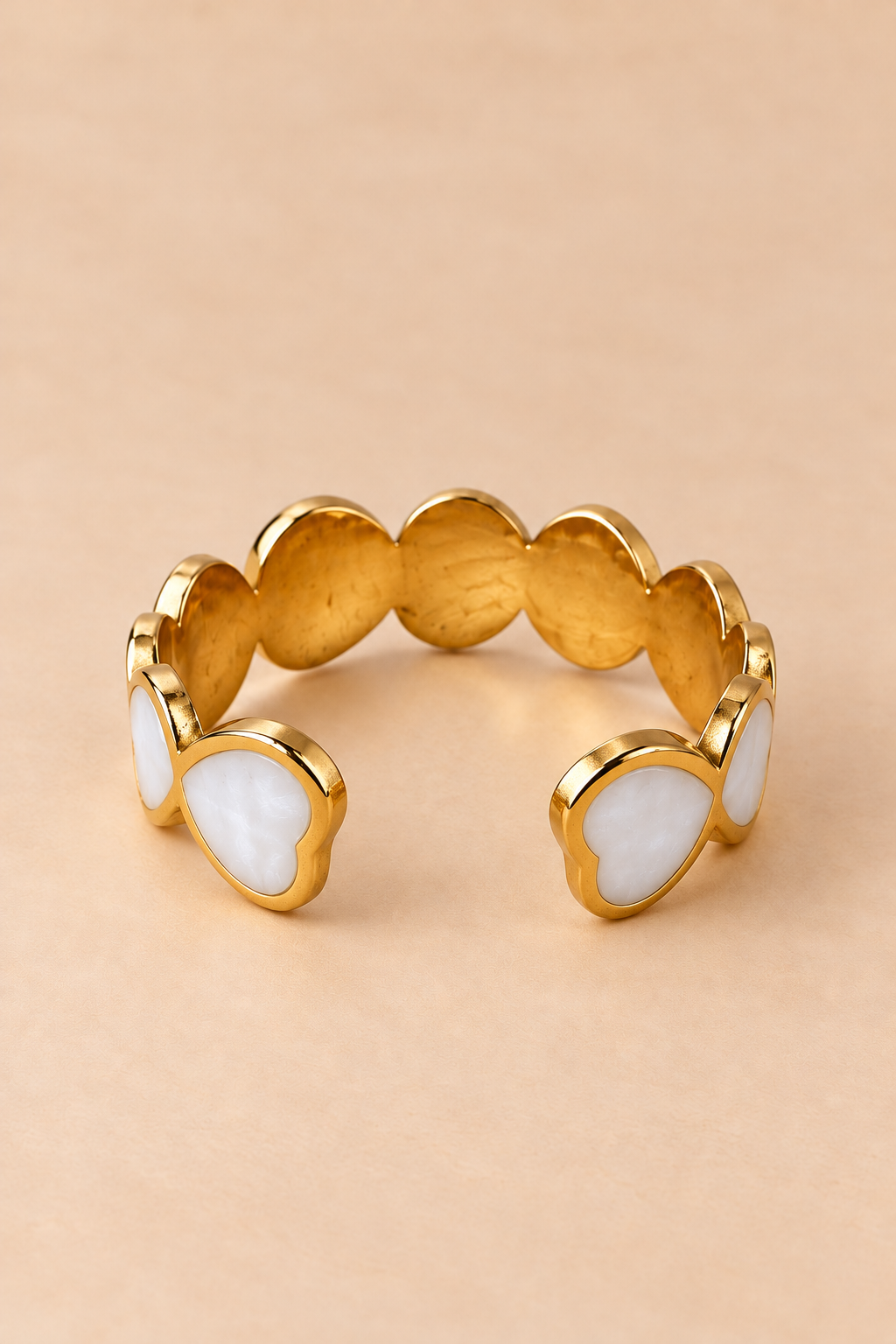 Bague Dorée Cœurs Blancs