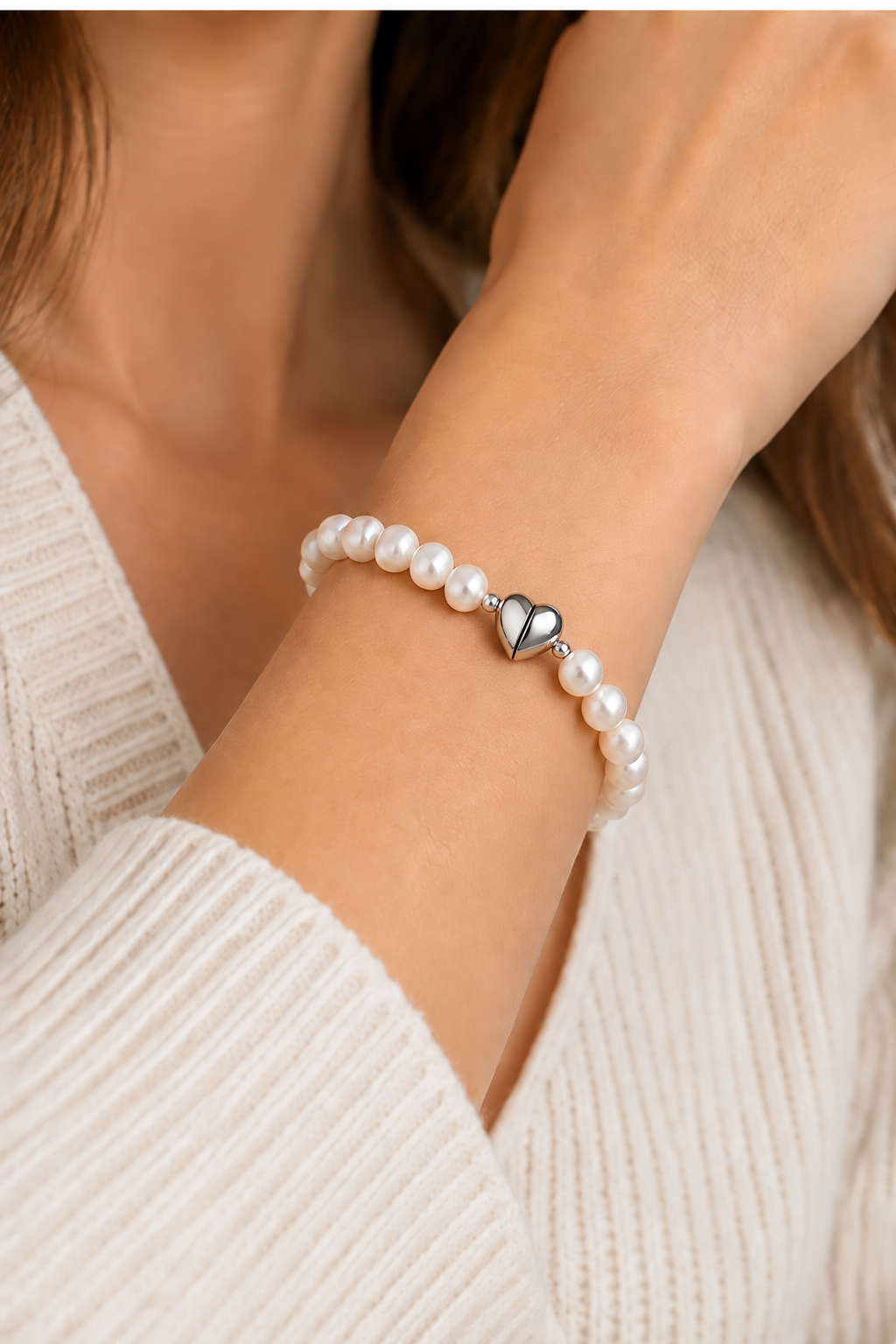 Pearl Heart Clasp Bracelet
