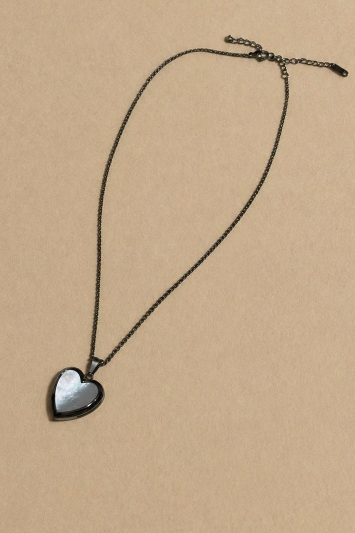 Collier Médaillon Cœur – Or & Argent