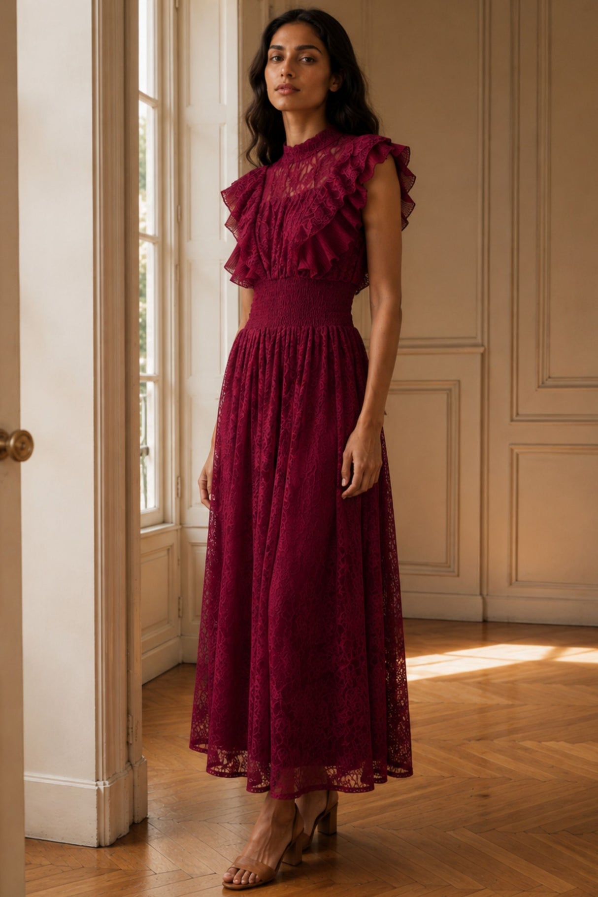 Elisabeth Robe Longue Dentelle Col Montant