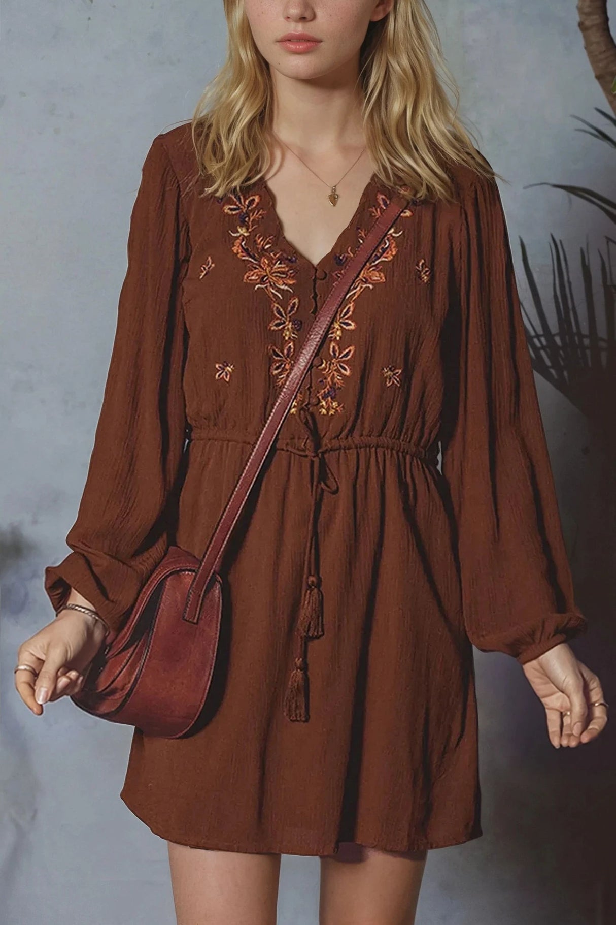 Bella Robe Manches Longues Brodée Fleurs