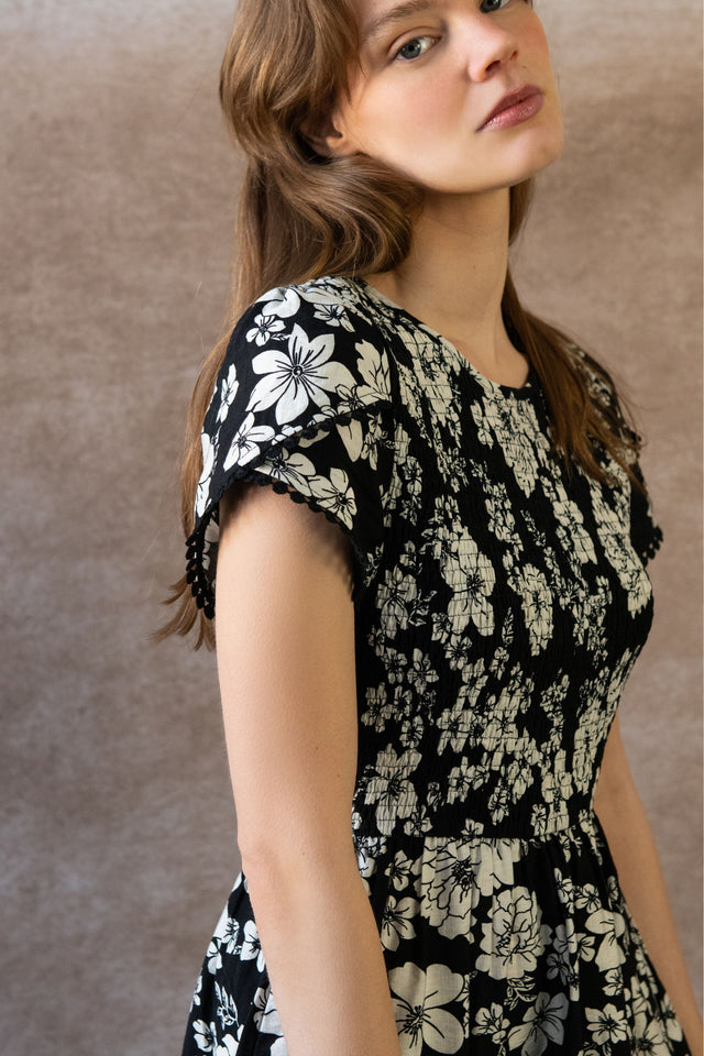 Eloise Robe Courte Fleurie Nid d'Abeille Poches