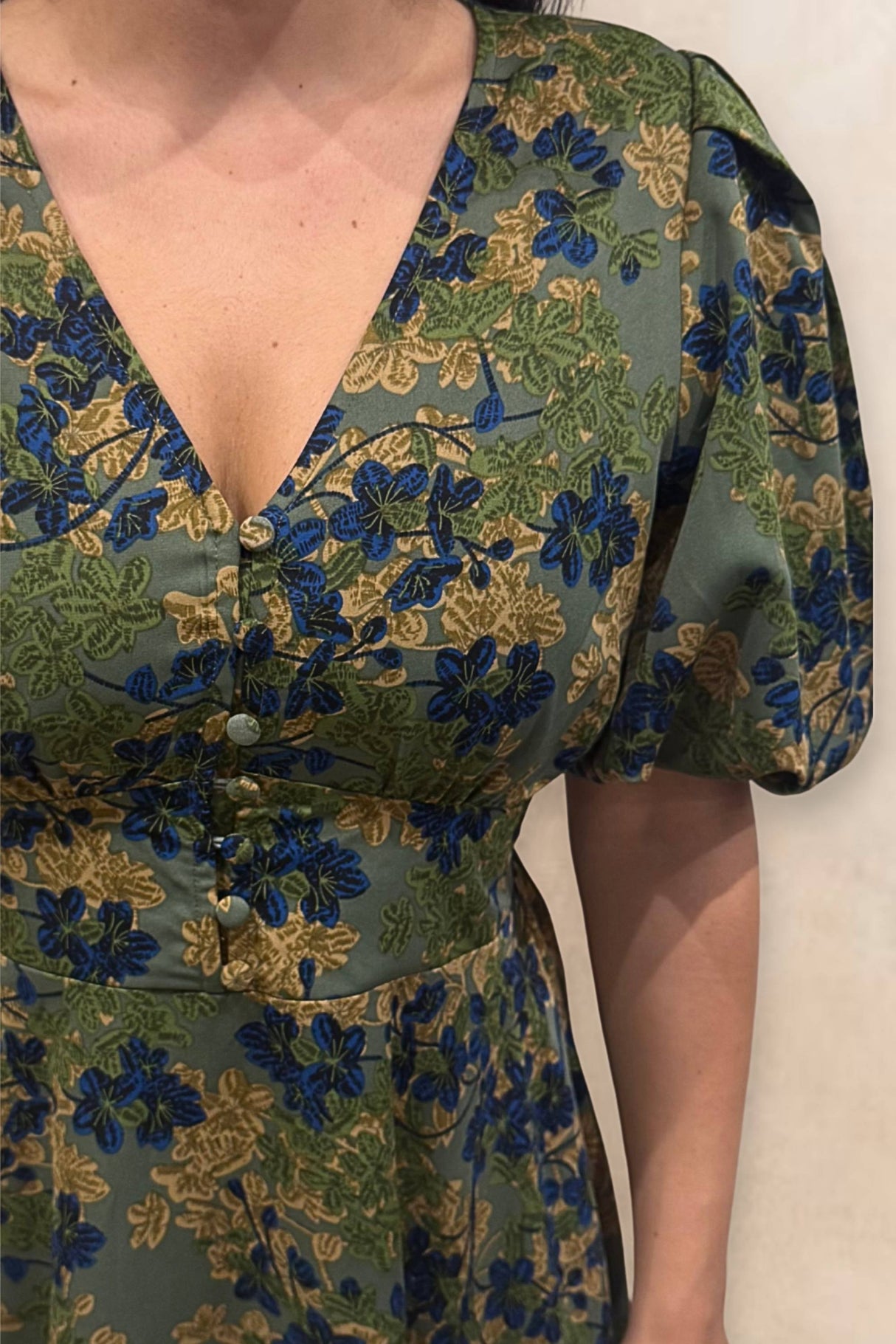 Robe verte fleurie Fleur coupe évasée