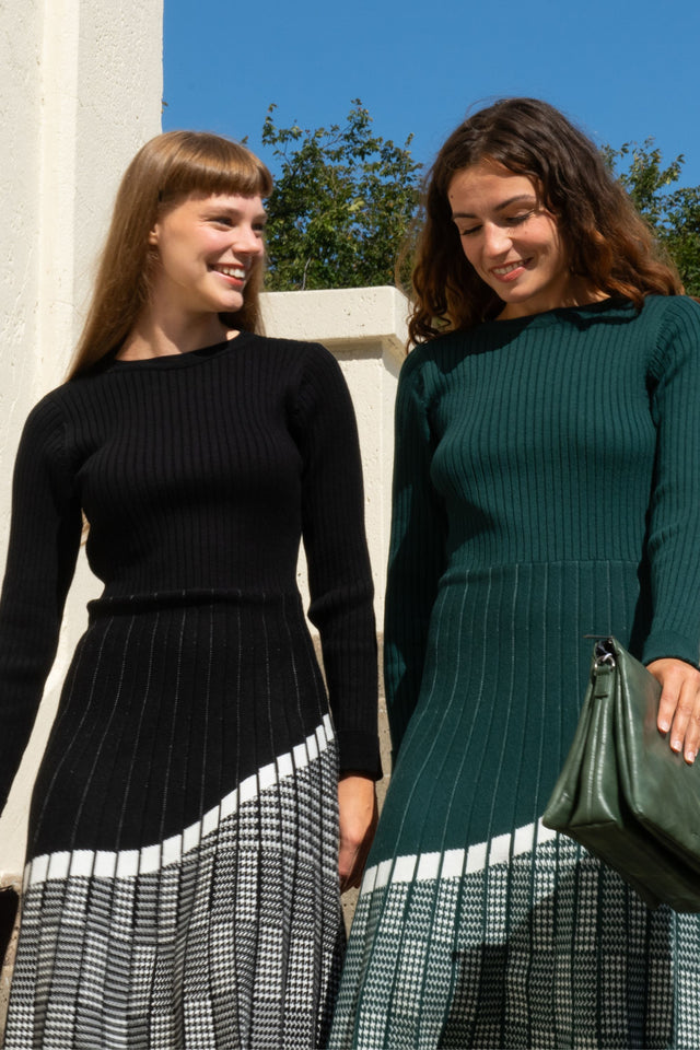 Leslie Dress Knit Prince De Galle Pleated Skirt - Onze Montreal Black / XS Annick