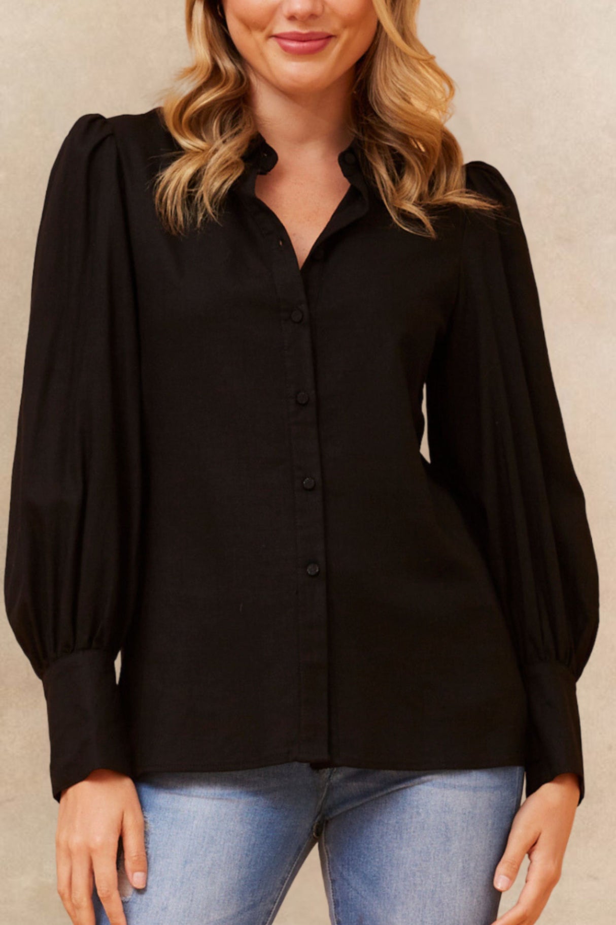 Maxine Chemise Boutonnée Manches Longues Poignets Bouffants Classique Élégante