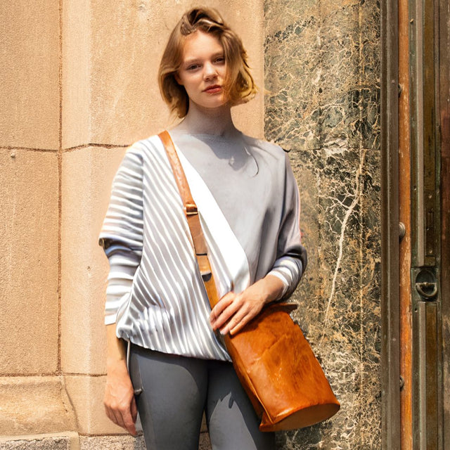 Martha Vegan Bag Leather Cross Body - Onze Montreal Black Vegan