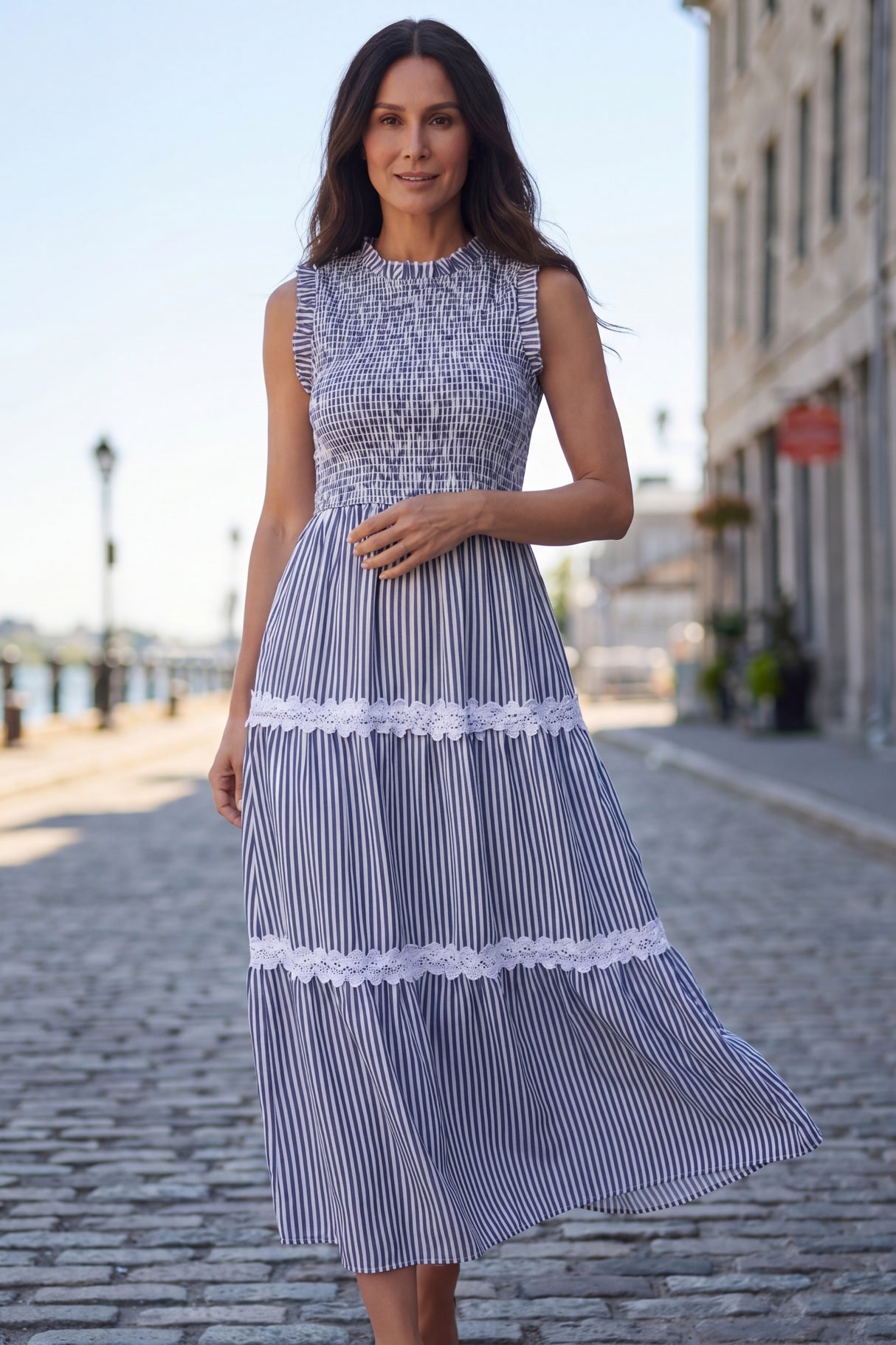 Myrtle Robe Midi Rayures Broderies Smockées