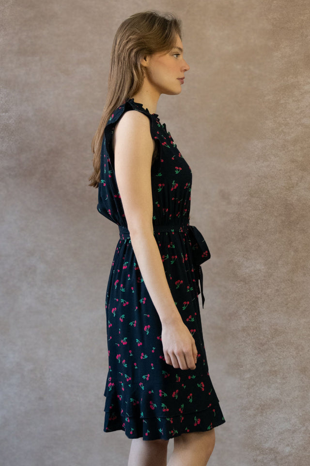 Natasha Robe Courte Imprimée Cerises Ceinture Poches & Détails Plissés