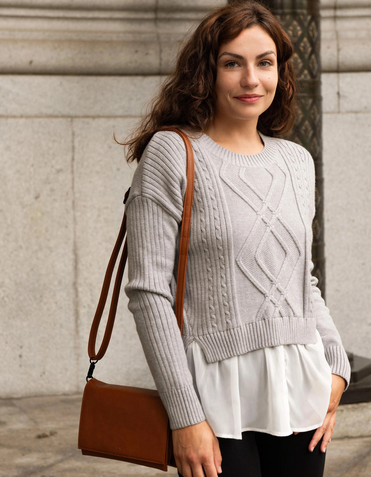 Nita Vegan Convertible Crossbody Bag Wallet - Onze Montreal Brown Vegan