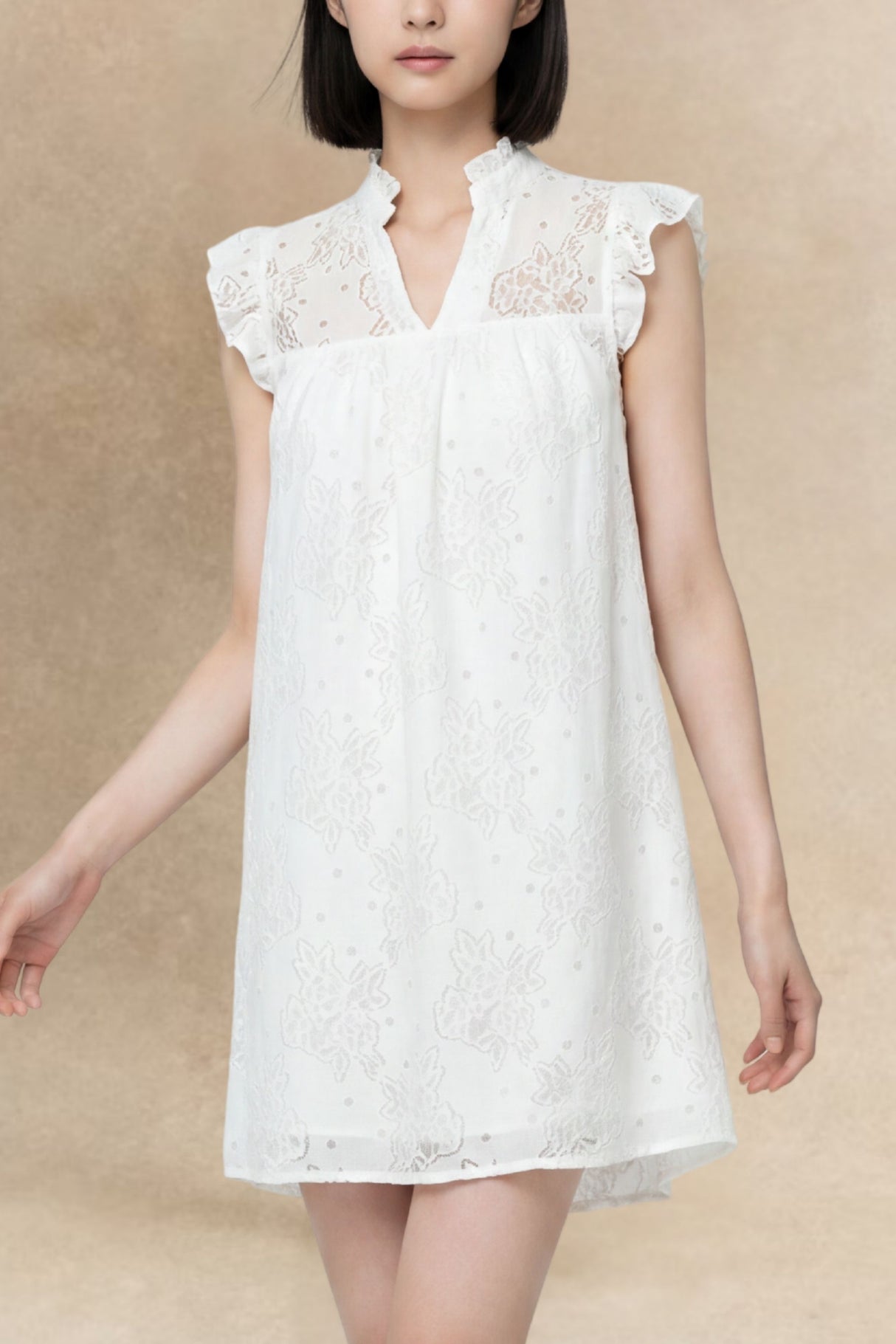 Taylor Robe Mini Manches Courtes Fendues Dentelle