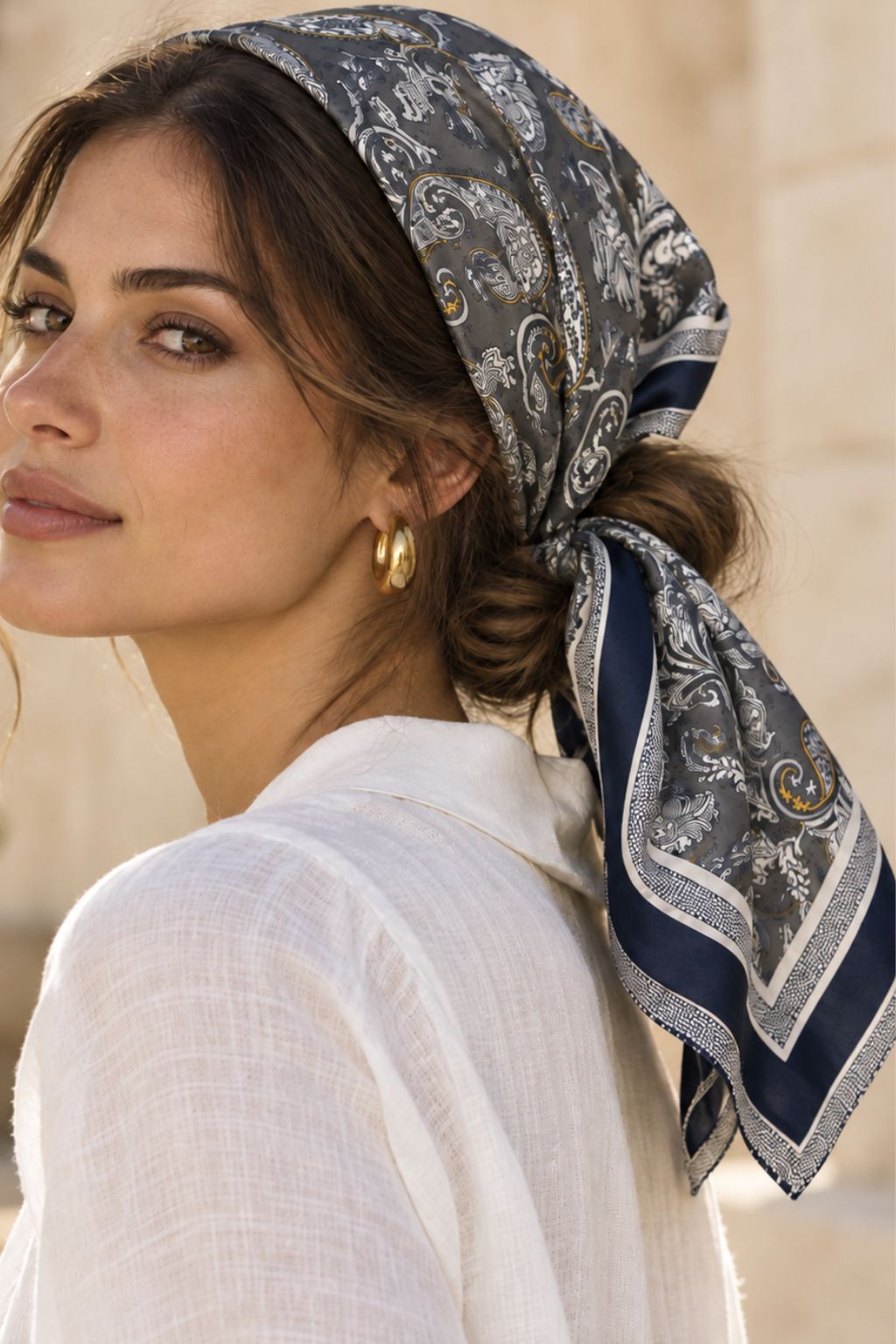 Foulard Carré À Motif Cachemire – Gris Anthracite