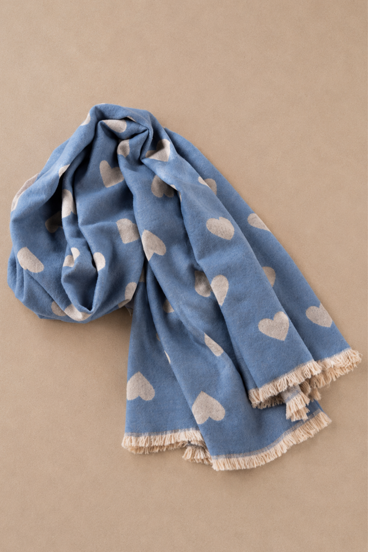Foulard Motif Coeurs Franges