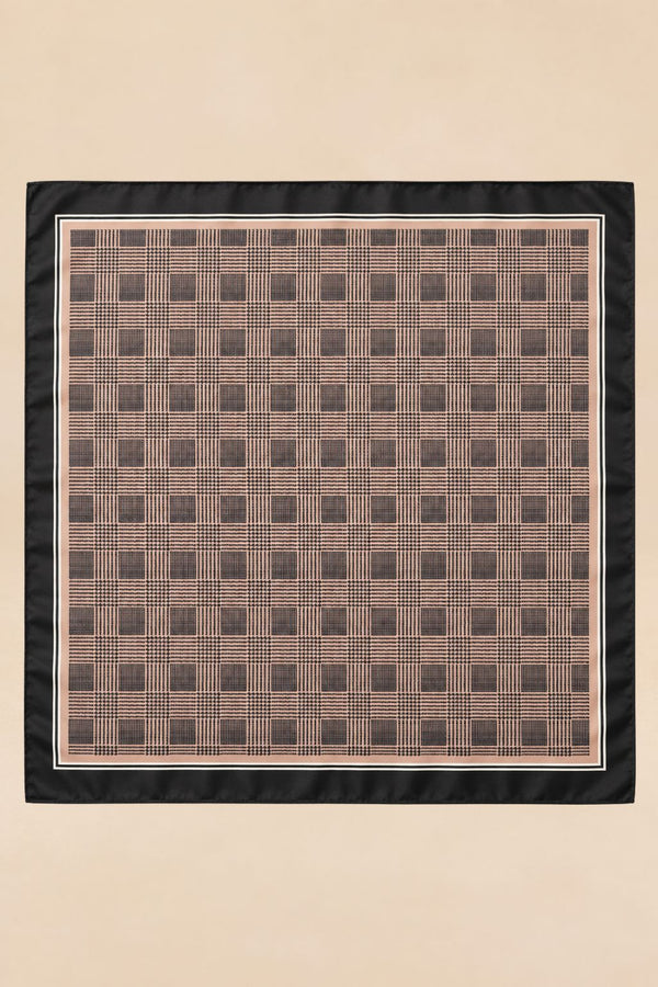 Foulard brune à motif Prince-de-Galles inspiré du tartan 
