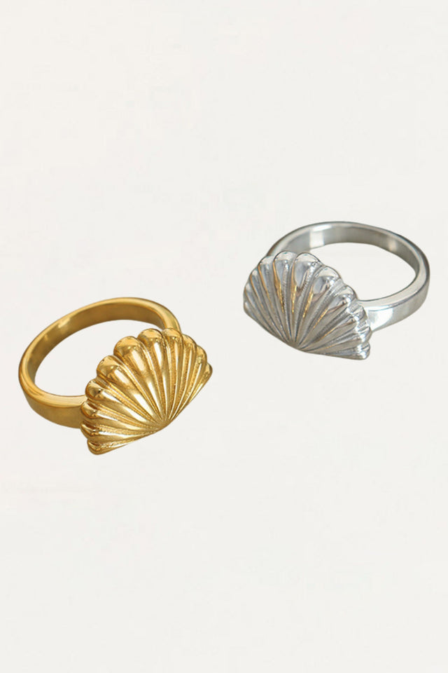 Coralie Scallop Ring