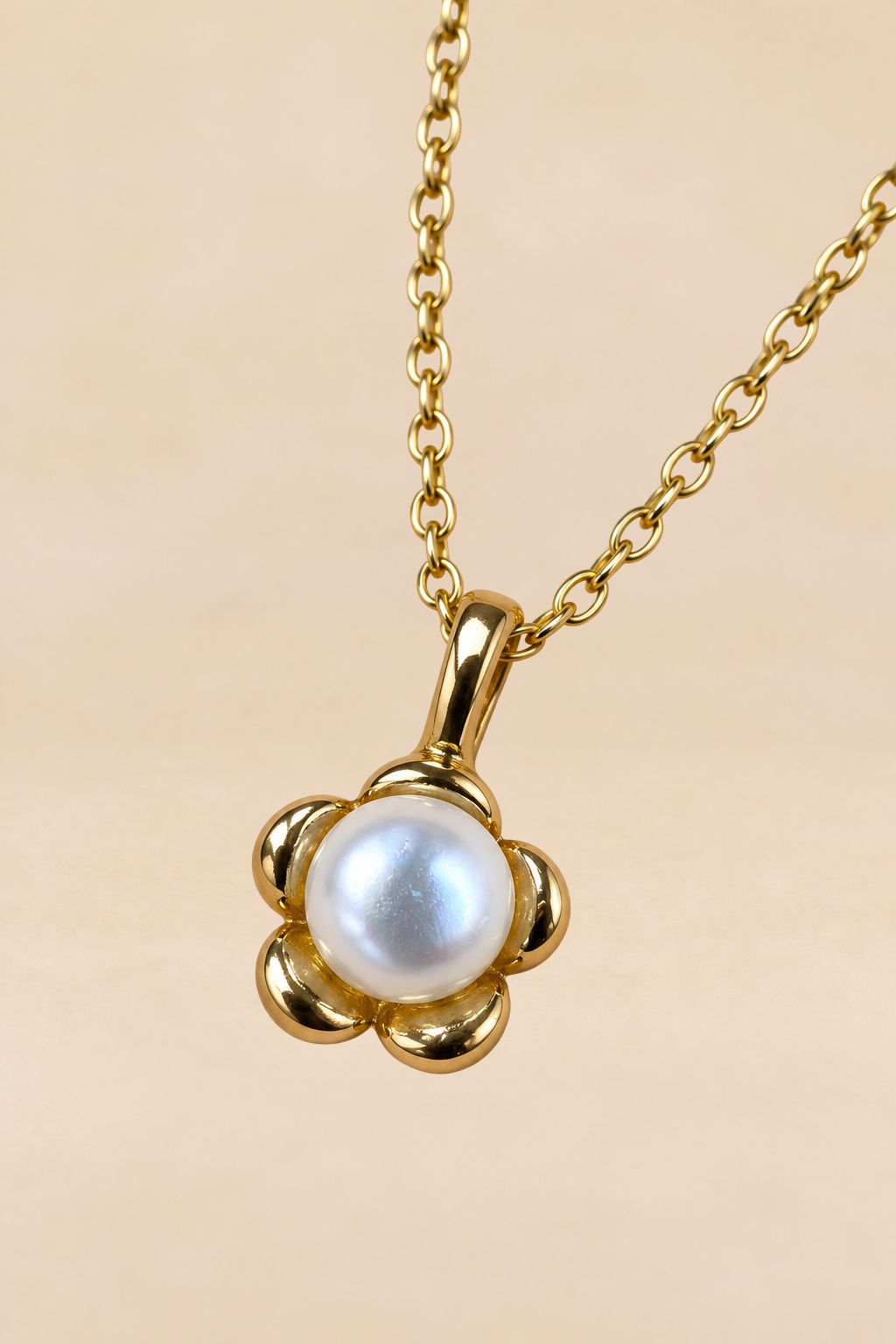 Gold-Tone Pearl-Effect Flower Pendant Necklace