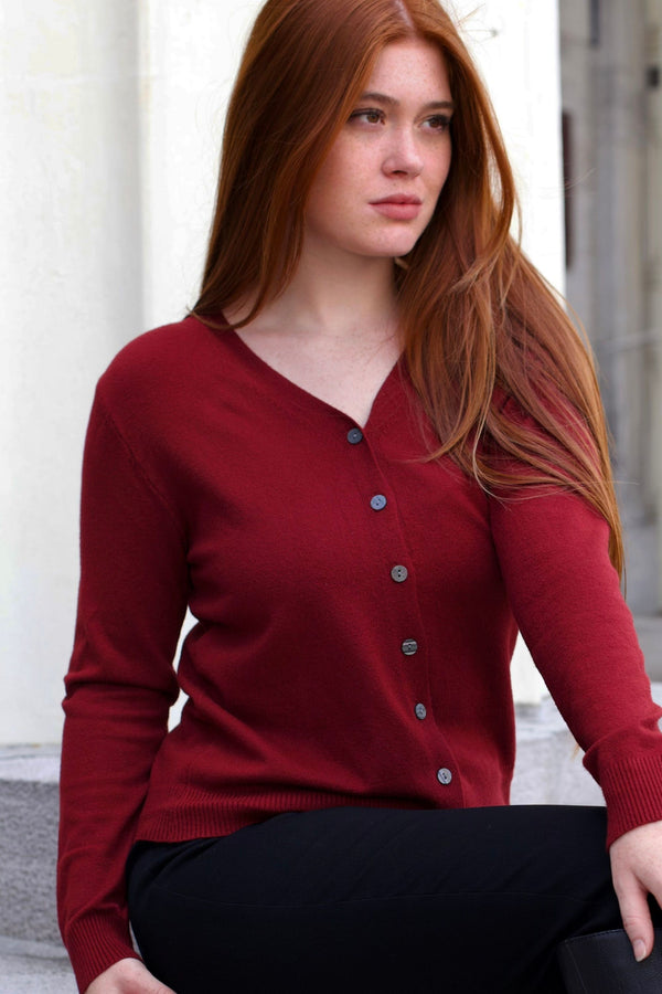 Collette Cardigan Uni Léger Boutonné Devant Manches Longues