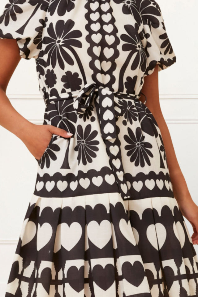 Beatrice Women's Black & White Heart Print Dress – Short Sleeve A-Line Mini Dress with Belt - Onze Montreal XS / Black Annick