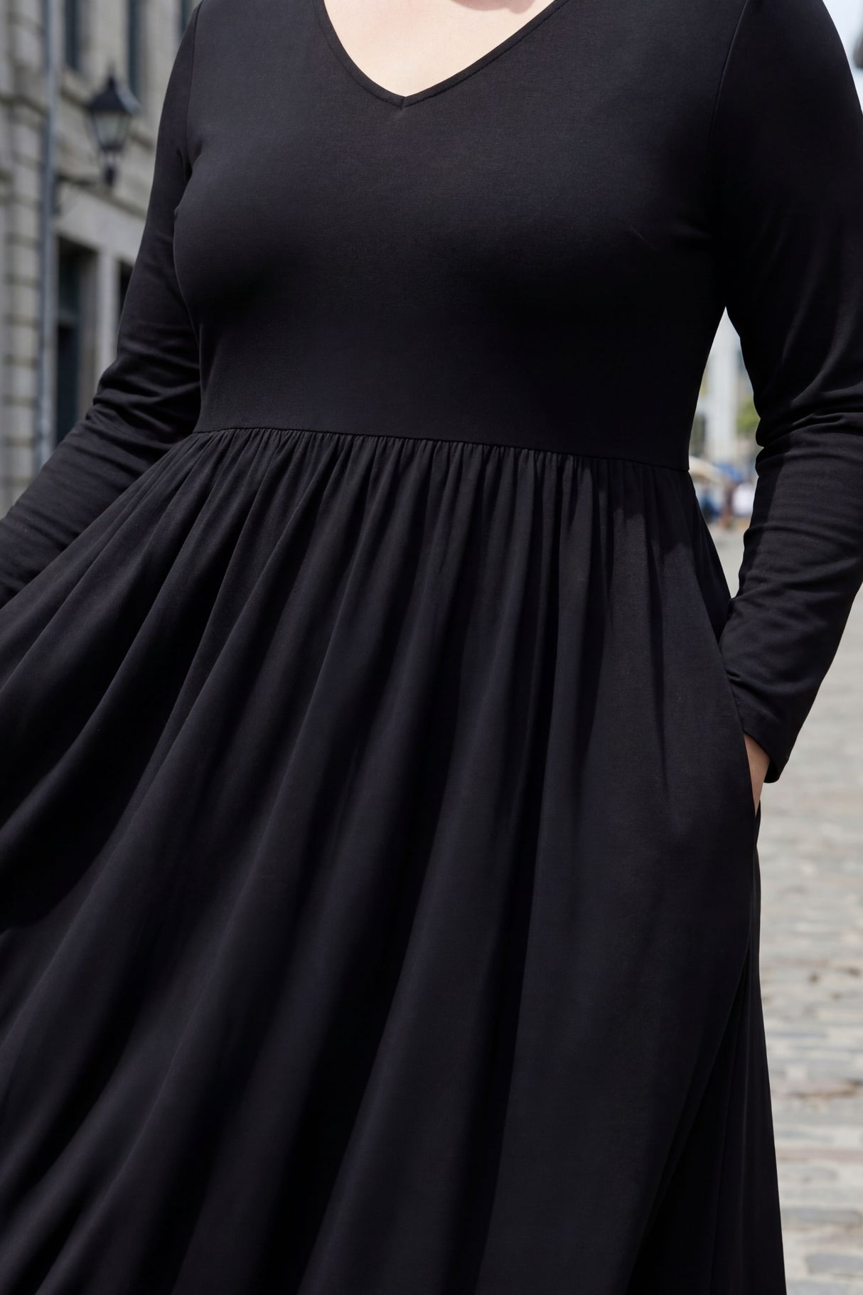 Becky Robe Midi Col V Manches Longues Poches