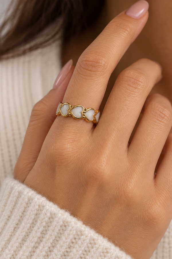 Bague Dorée Cœurs Blancs