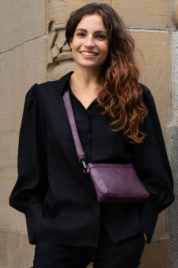 Dory Convertible Vegan Bag Clutch - Onze Montreal Black Vegan