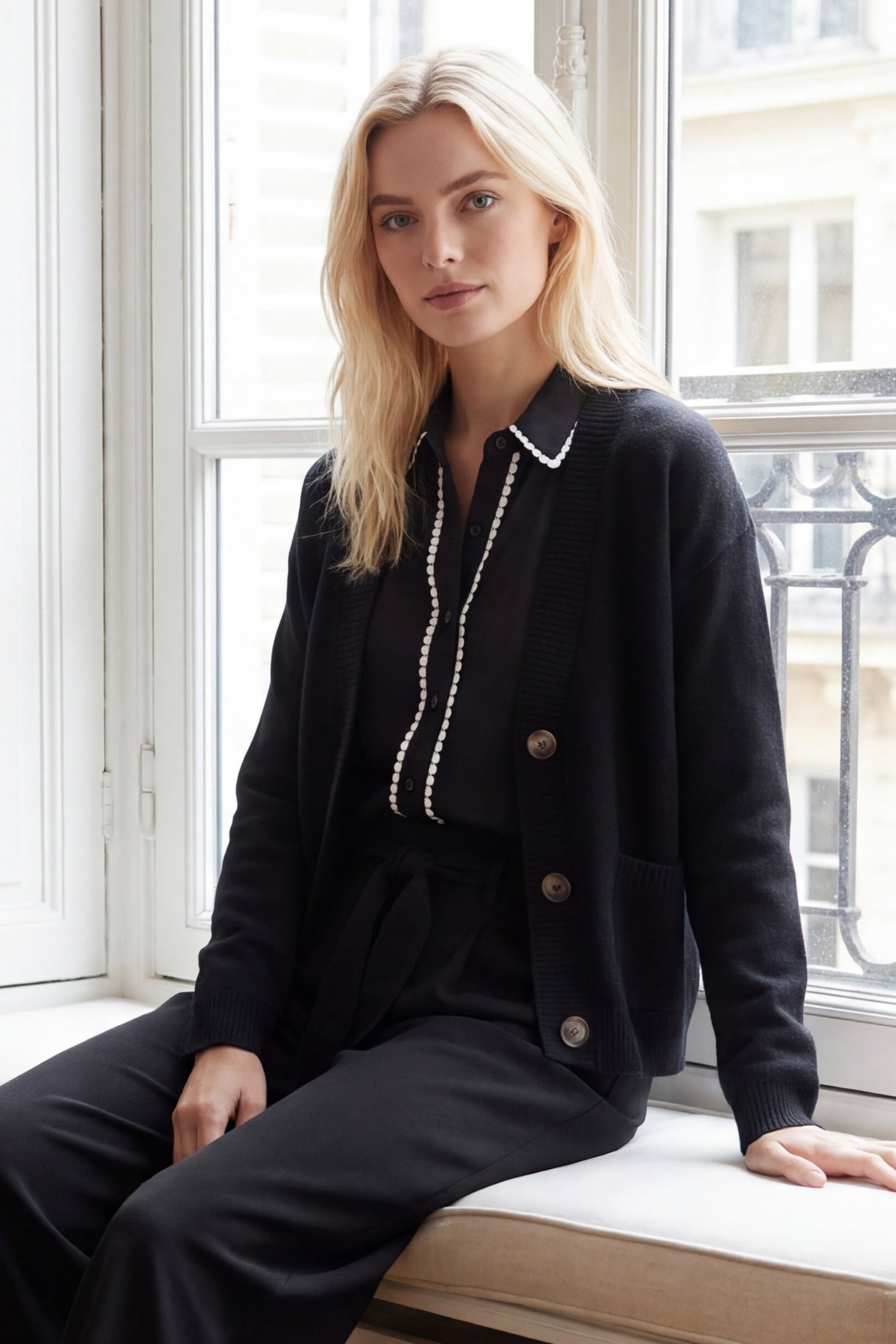 Éliane Button V-Neck Knit Cardigan