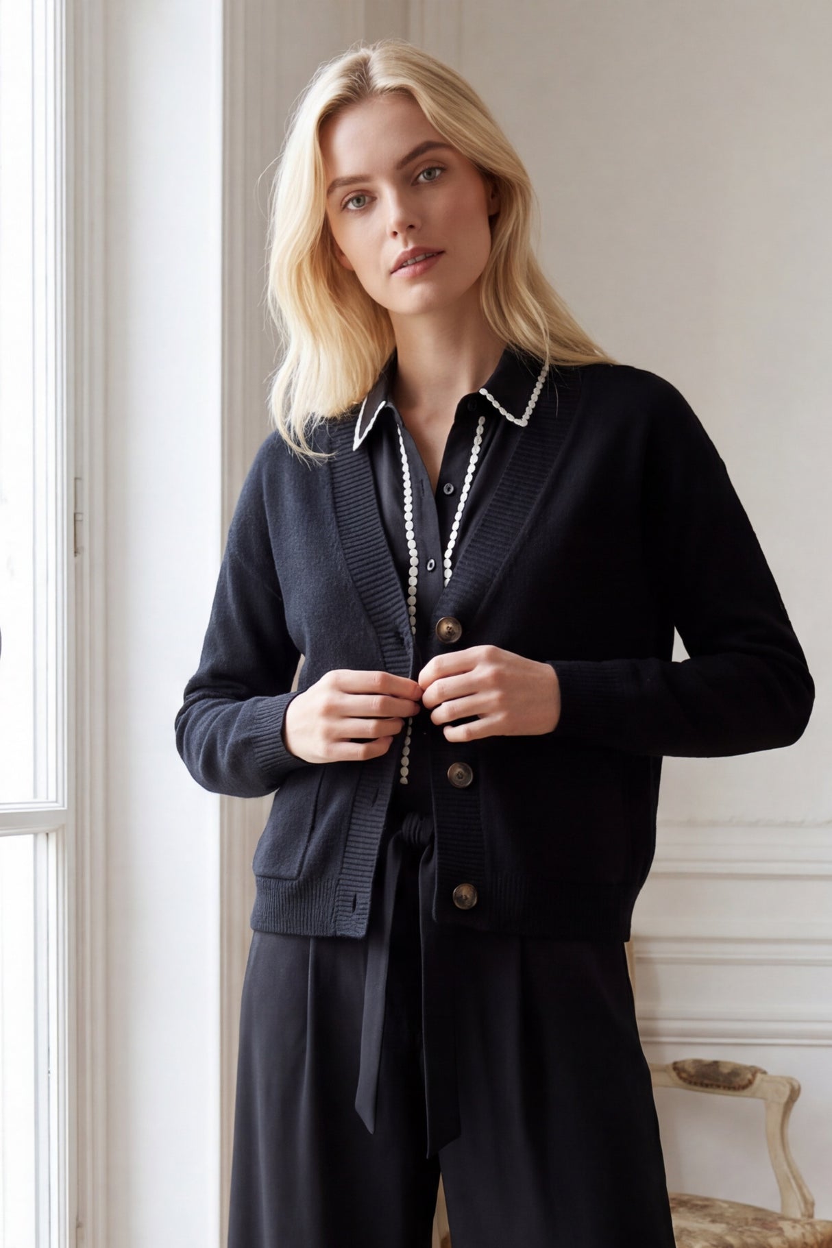 Éliane Button V-Neck Knit Cardigan