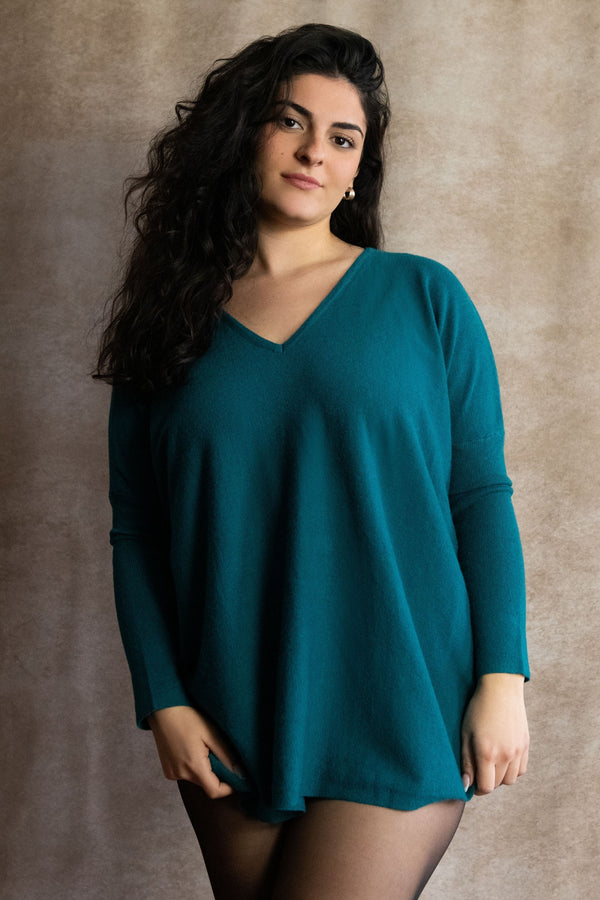 Emma Super Soft V-Neck Oversized Sweater - Onze Montreal Black / XS/S Annick