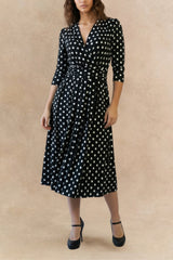 Robe midi portefeuille extensible à pois Evelyn