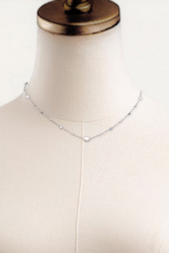 Collier boule cubique en perles d'eau douce en argent
