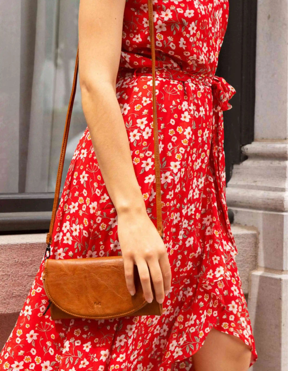 Gem Convertible Wallet Crossbody Flap Long - Onze Montreal Camel Vegan