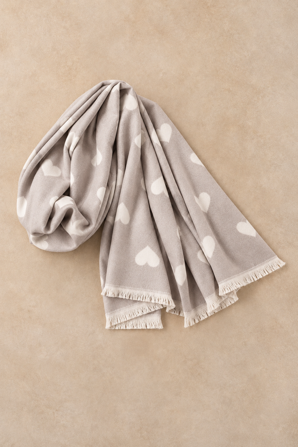 Scarf Hearts Motif Fringes