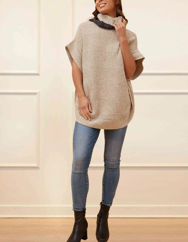 Gretchen Sweater Poncho Short Sleeves - Onze Montreal