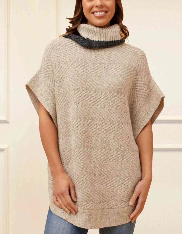 Gretchen Sweater Poncho Short Sleeves - Onze Montreal