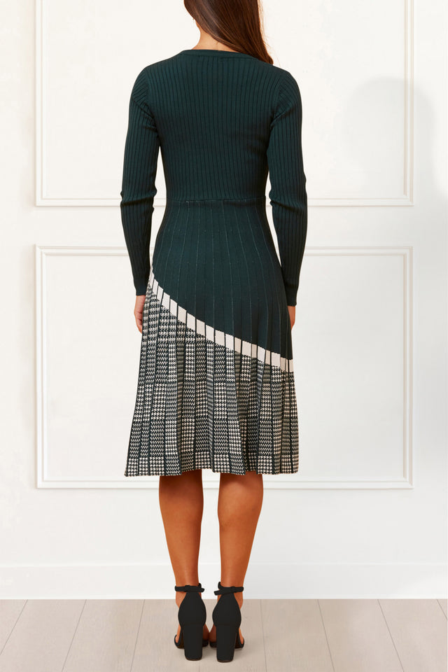 Leslie Dress Knit Prince De Galle Pleated Skirt