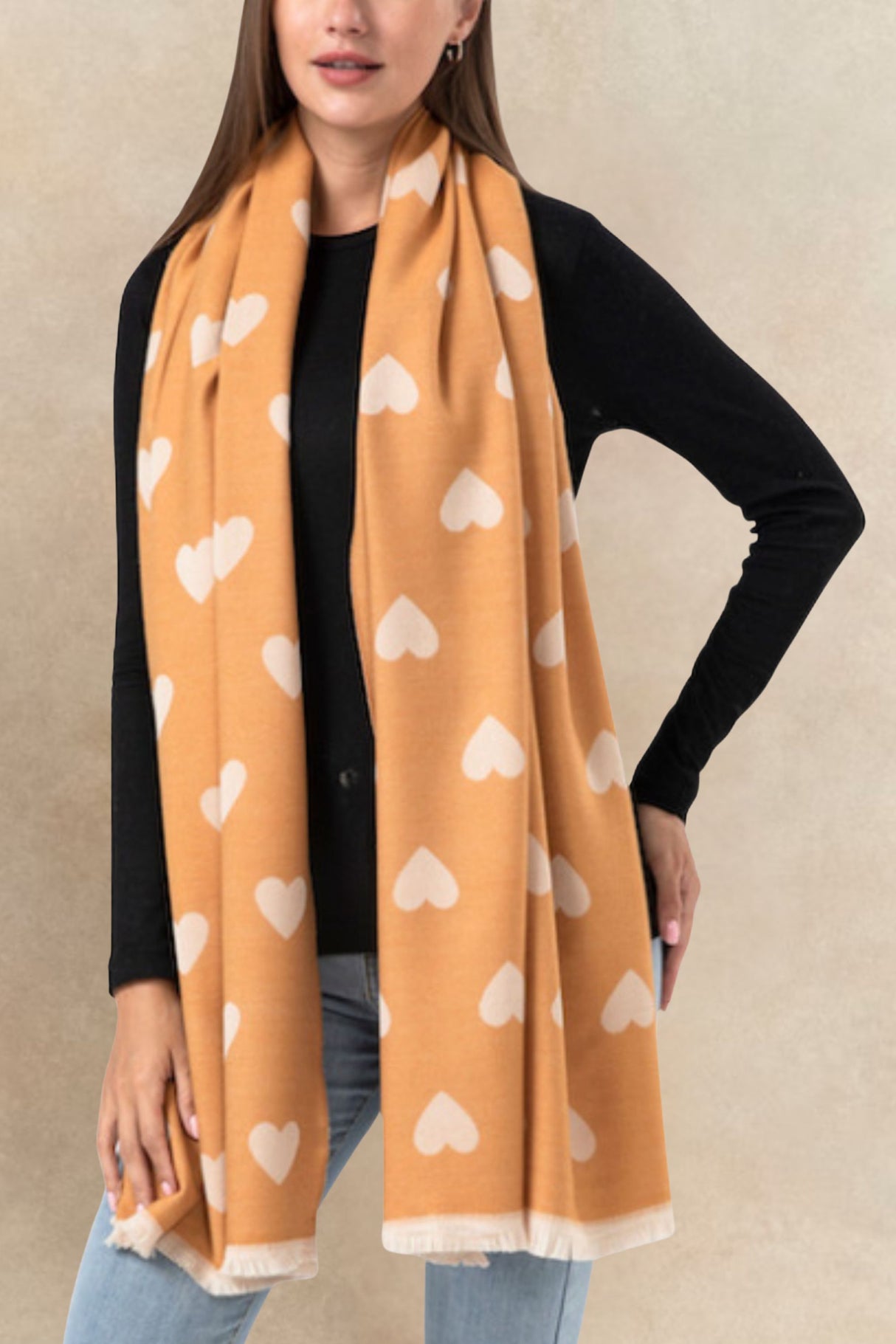 Scarf Hearts Motif Fringes