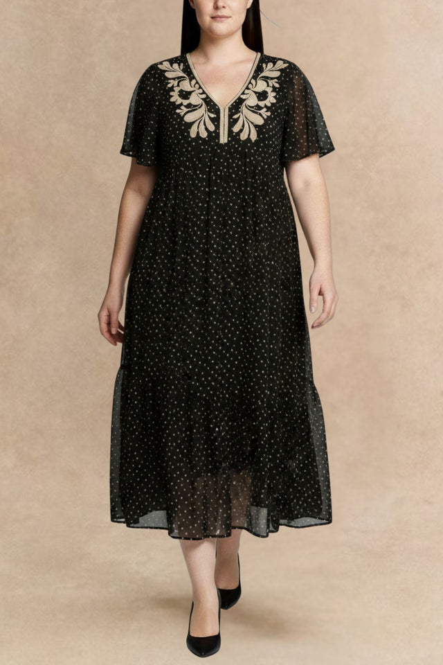 Annabelle Robe Brodée Noire Manches Fluides