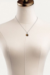 Collier avec pendentif en œil de tigre semi-précieux – Collier en pierre simple