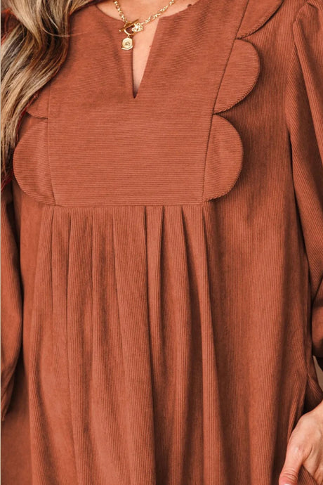 Robe Courte Festonée Marron