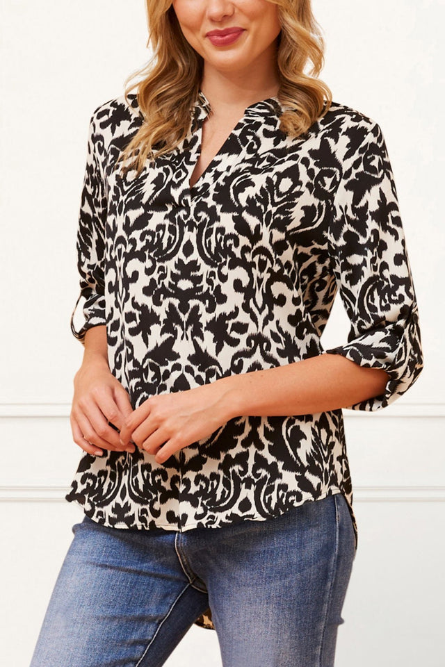 Bessie Top Split V-Neck Printed Blouse Black