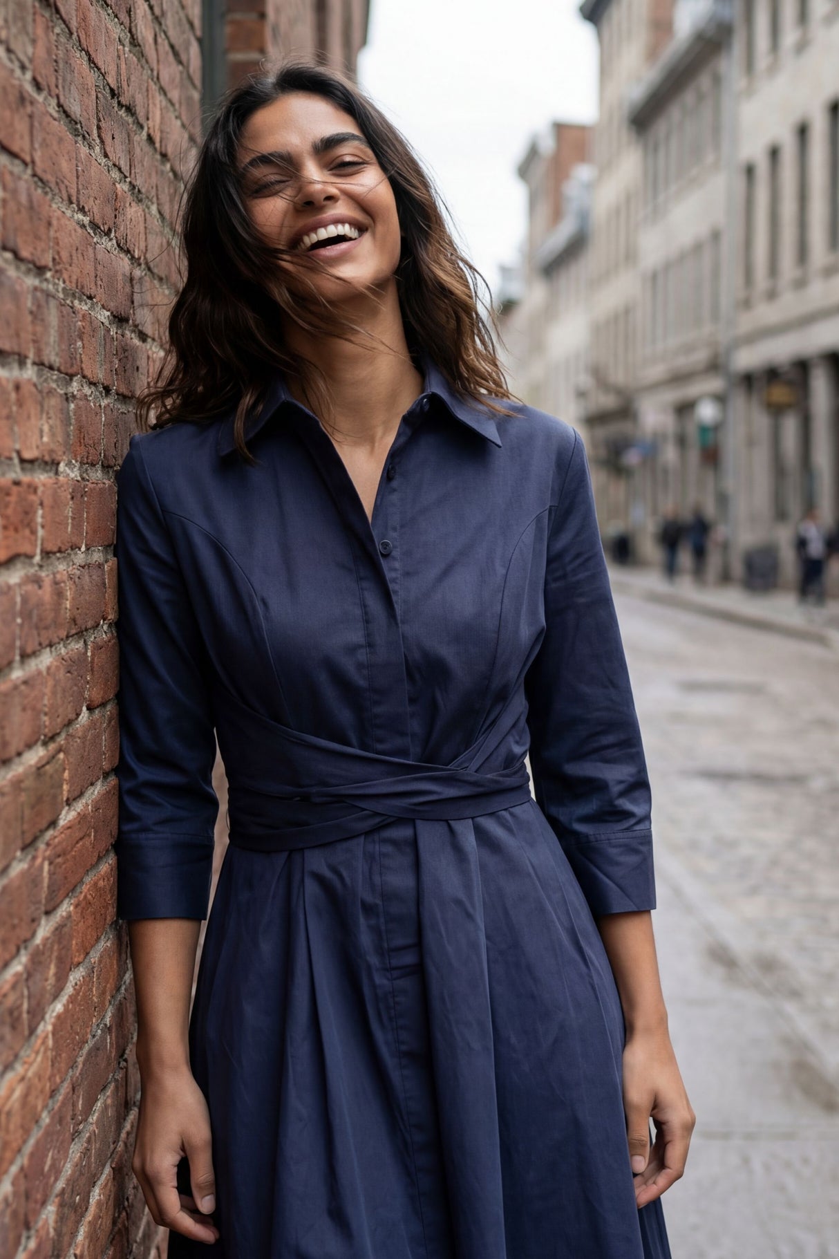 Tessa Robe chemise torsade devant coupe évasée 