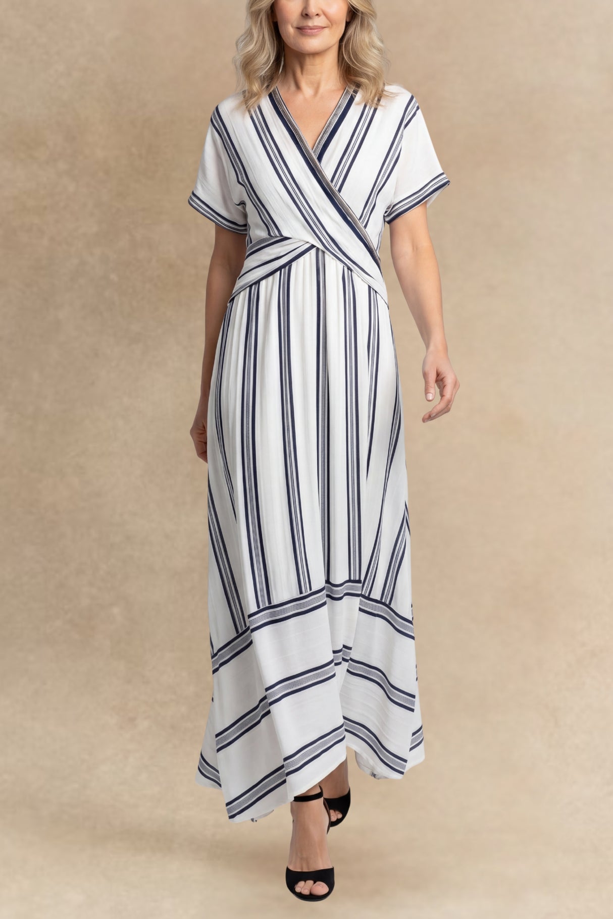 Dixie Robe Longue Décolleté Croisé Rayée