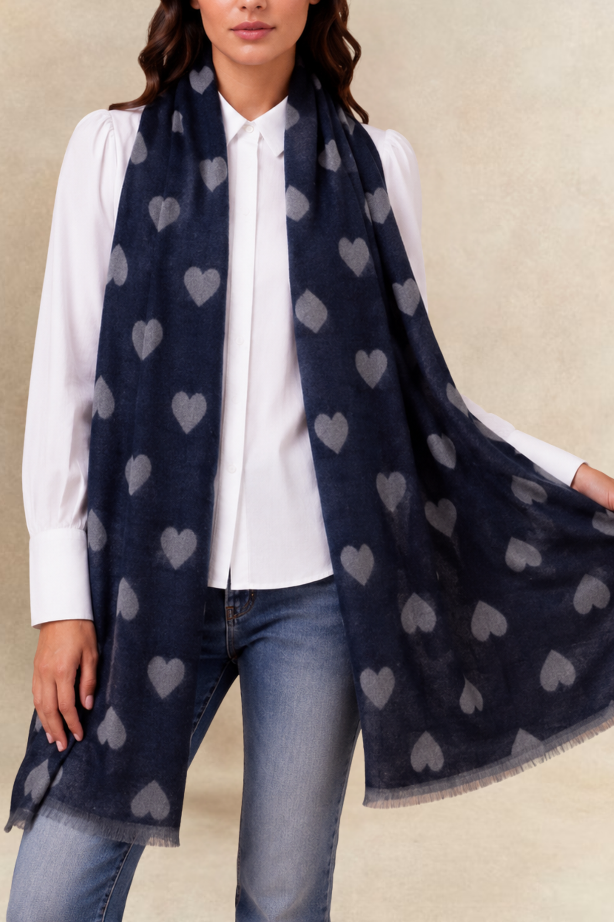 Foulard Motif Coeurs Franges