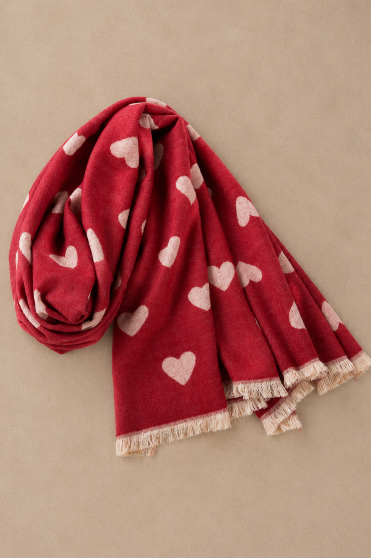 Foulard Motif Coeurs Franges