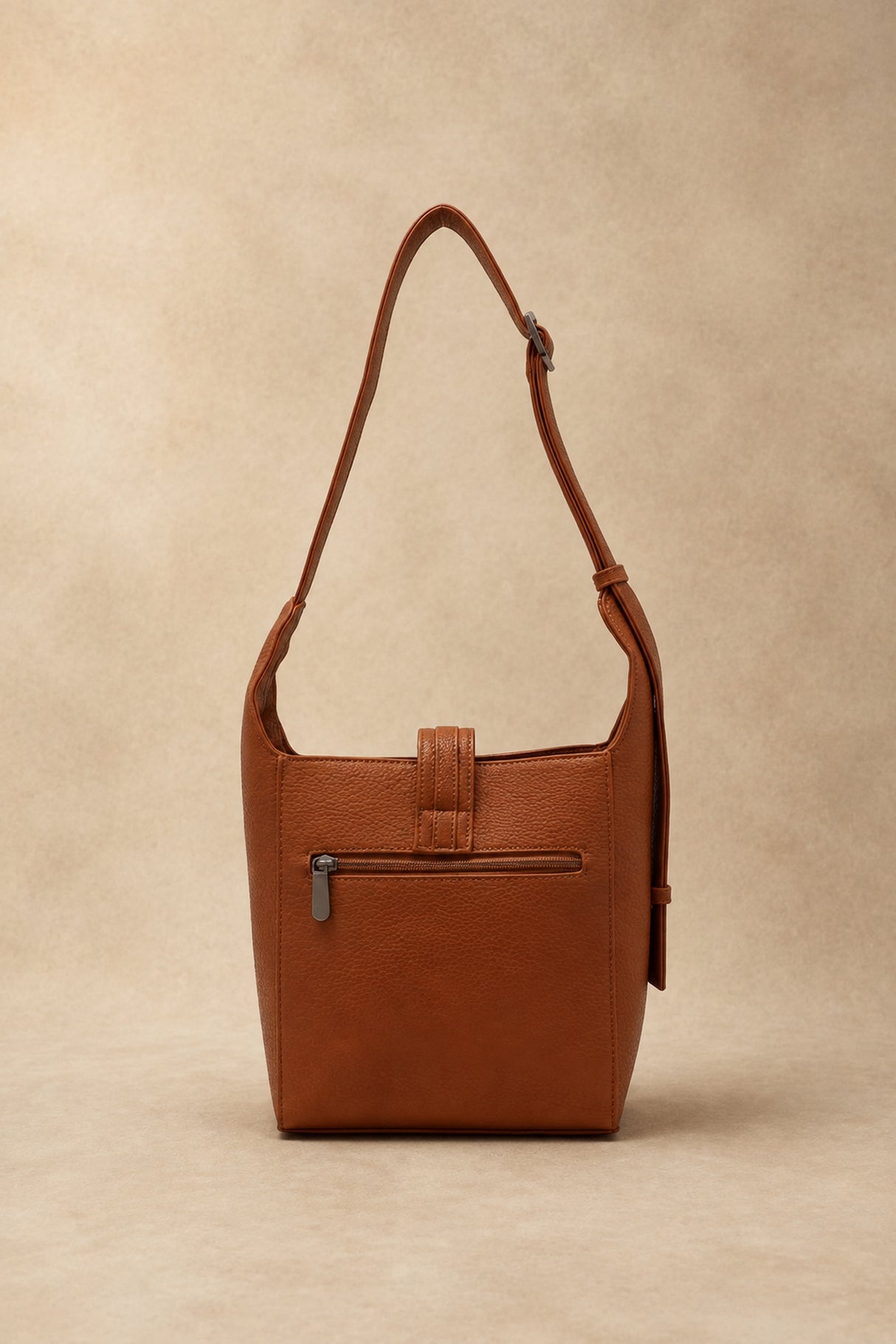 Jaime 2-in-1 Hobo Bag in brown – back zipper pocket and adjustable strap