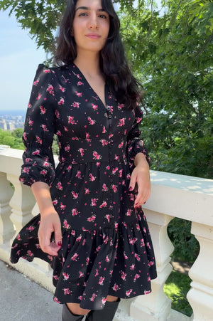 Robe noire fleurie Mila boutonnée