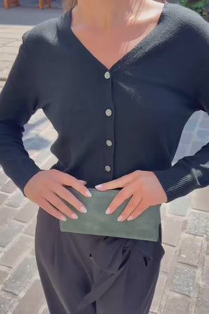 Collette Cardigan Uni Léger Boutonné Devant Manches Longues