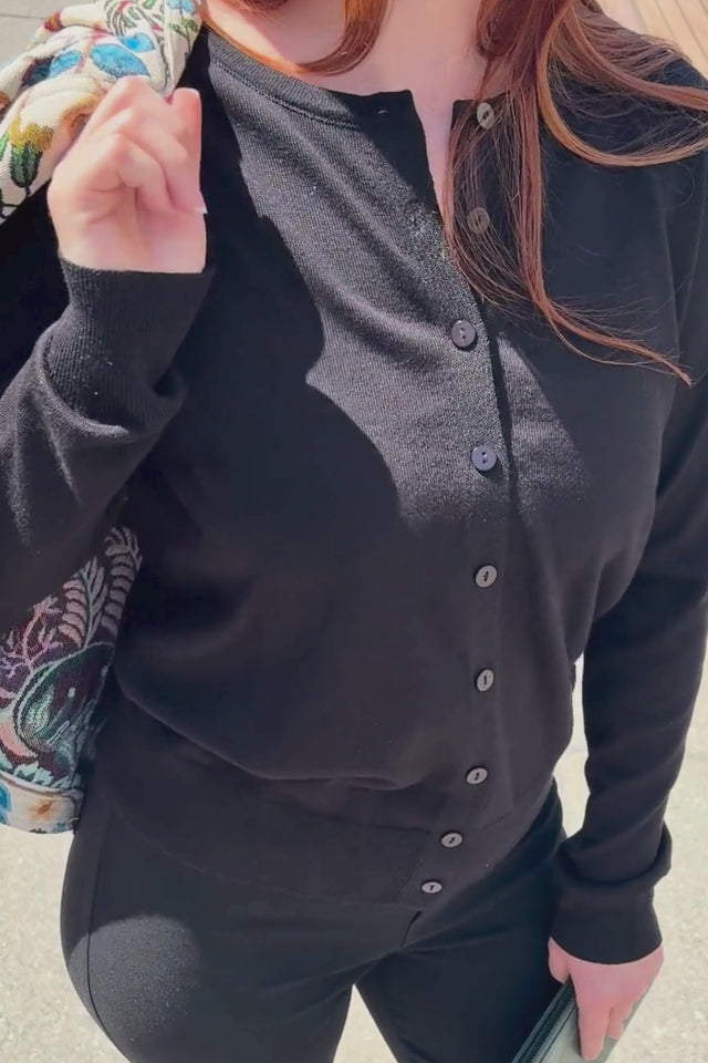  Noelle Cardigan Léger Boutonné Encolure 