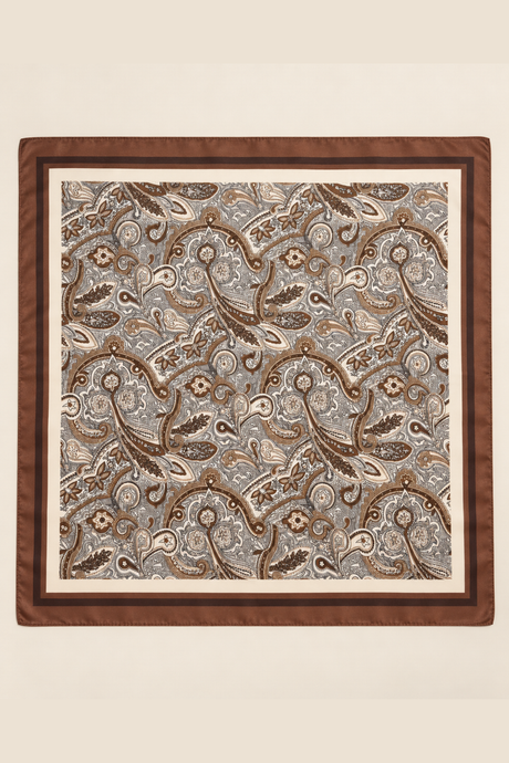 Foulard carré brun à bordure cachemire